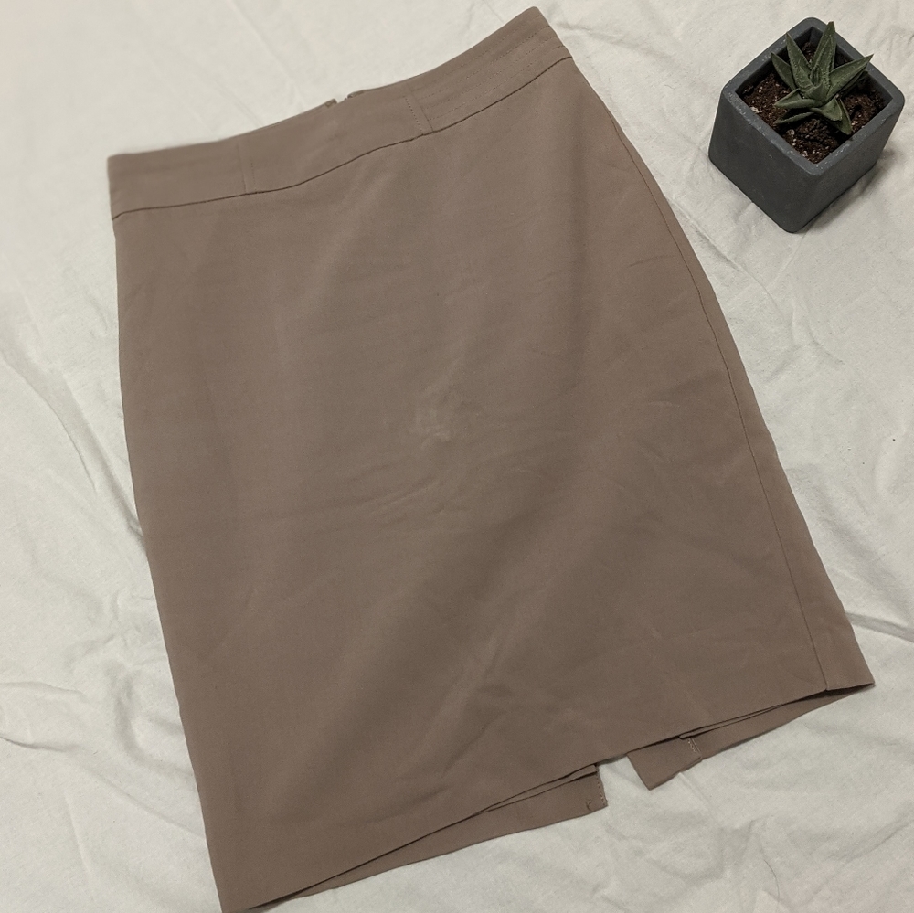 Cotton blend pencil skirt